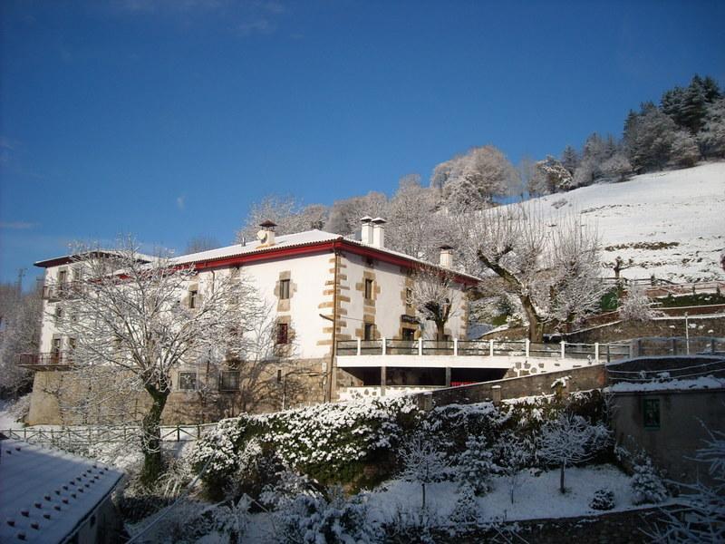 Goiko-Benta Ostatua Hotel Oñate Kültér fotó